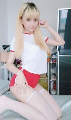 白洁与火车陌生男子的故事_国产剧天堂在线
